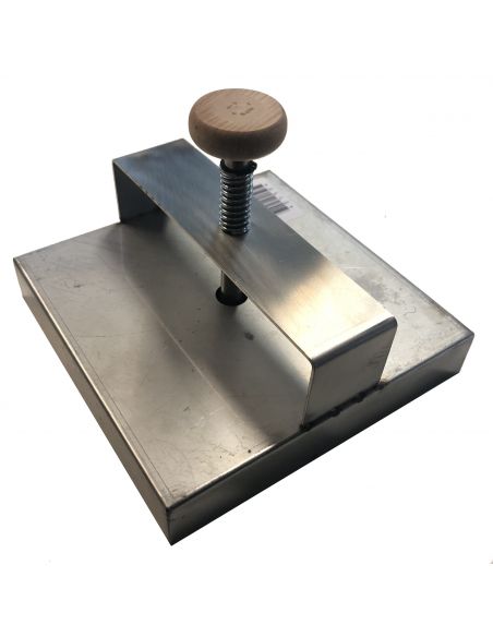 EMPORTE-PIECE CARRE DE 150mm
