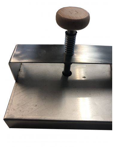EMPORTE-PIECE CARRE DE 150mm