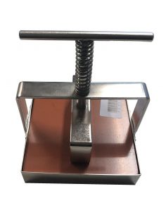 EMPORTE-PIECE CARRE DE 114mm 2