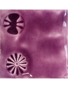 sur faïence blanche  