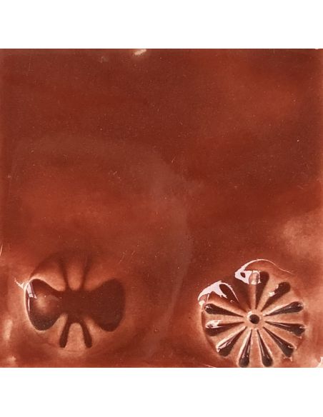 sur faïence blanche