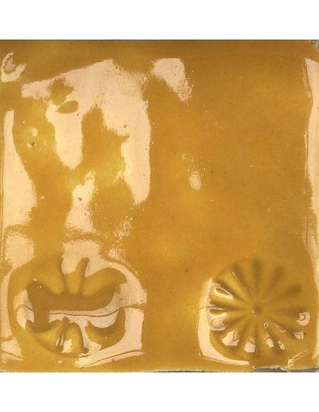 sur faïence blanche