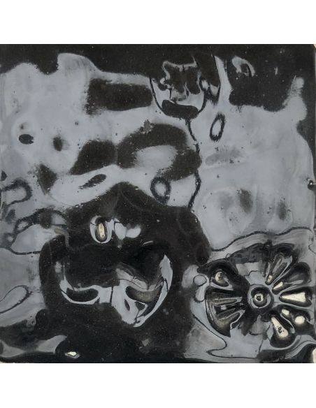 sur faïence blanche