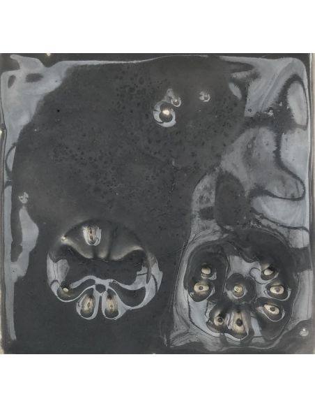 sur faïence blanche