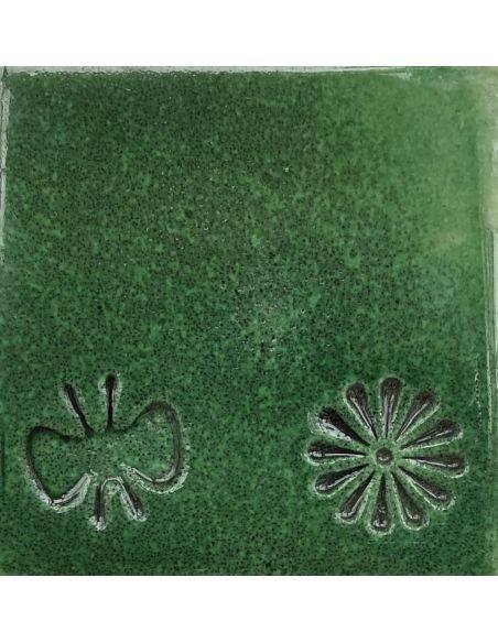 sur faïence blanche