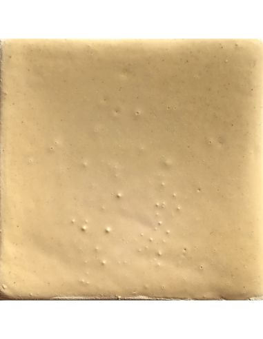 Sur faïence blanche