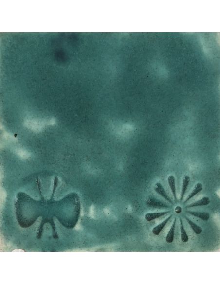 Sur faïence blanche