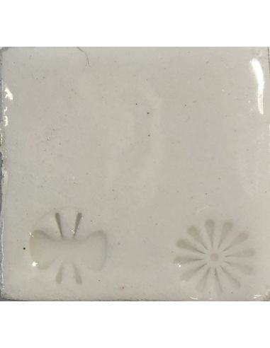 Sur faïence blanche