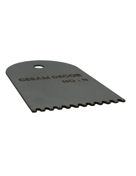 Estèque rigide en acier inox n°4 - 7 x 4.5 cm