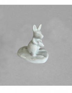 Figurine kangourou sur socle en porcelaine