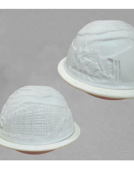 Potophore aéroport en biscuit de porcelaine blanche de Limoges