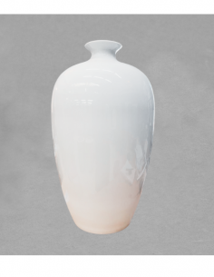Vase modèle Trakehnerv en porcelaine blanche