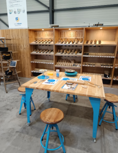 Table en bois 100 x 120 x 80 cm