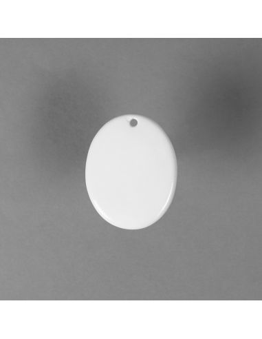 Pendentif ovale en porcelaine blanche